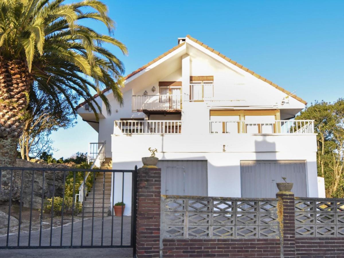 Amplio Y Comodo Chalet En Ajo Con Preciosas Vistas المظهر الخارجي الصورة
